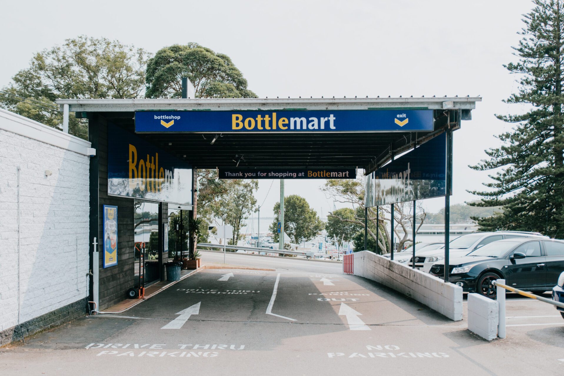9 Bottle Mart